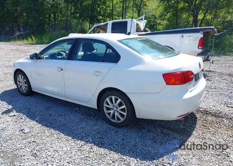 2014 Volkswagen Jetta 1.8T Se from USA, damaged, VIN 3VWD17AJ7EM377215